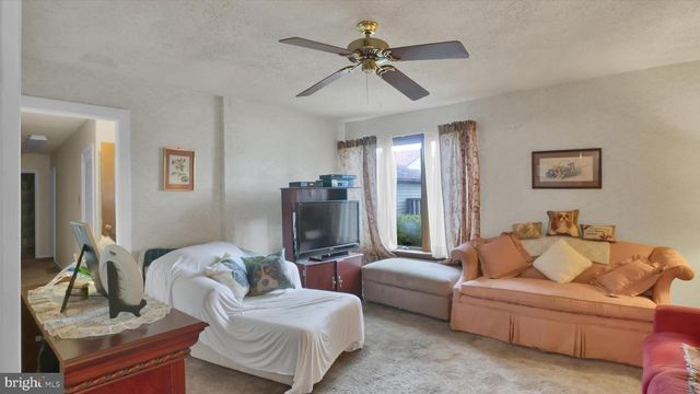 299 BRIDGE ST, Collegeville, PA 19426