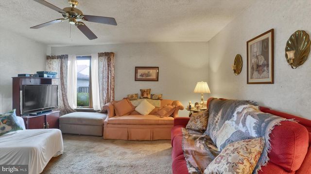 299 BRIDGE ST, Collegeville, PA 19426