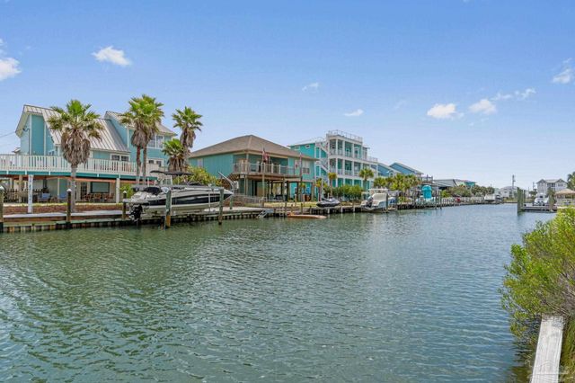 1462 Alabama St, Navarre Beach, FL 32566