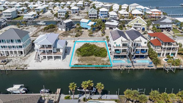 1462 Alabama St, Navarre Beach, FL 32566