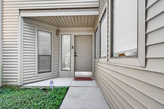 1422 Chardonnay Drive, Houston, TX 77077