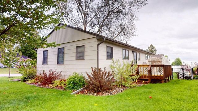 107 6th Avenue, Sully, IA 50251