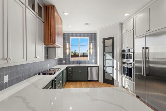 4008 Stone Briar Trail, Edmond, OK 73034