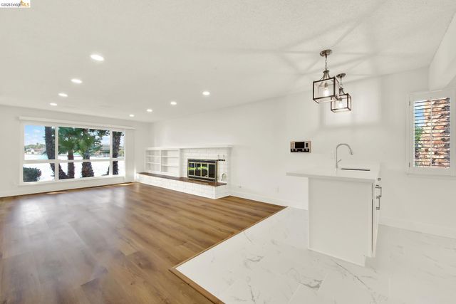 8 N Lake Dr, Antioch, CA 94509