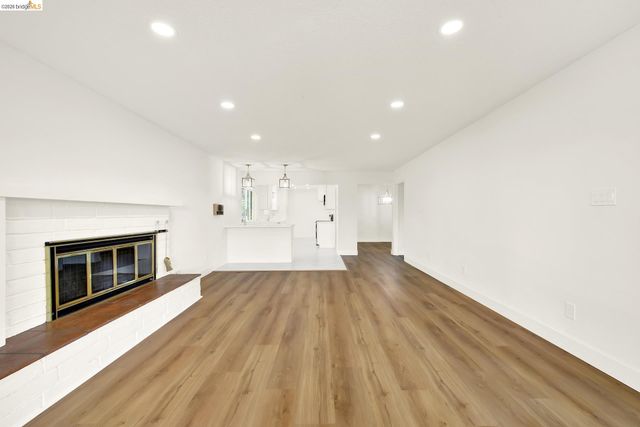 8 N Lake Dr, Antioch, CA 94509