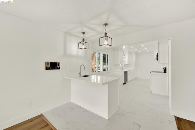 8 N Lake Dr, Antioch, CA 94509