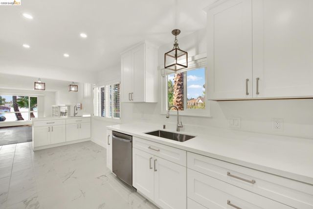 8 N Lake Dr, Antioch, CA 94509