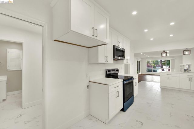8 N Lake Dr, Antioch, CA 94509