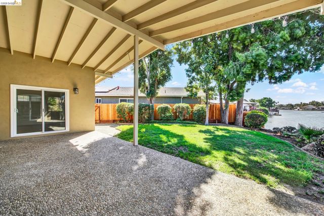 8 N Lake Dr, Antioch, CA 94509