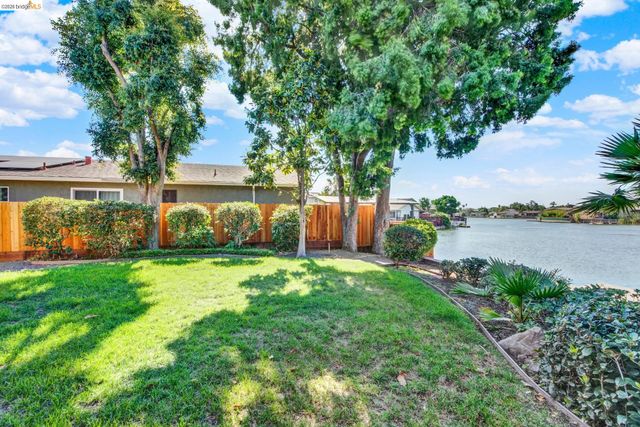8 N Lake Dr, Antioch, CA 94509