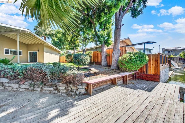 8 N Lake Dr, Antioch, CA 94509