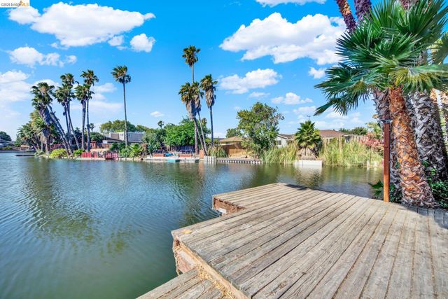 8 N Lake Dr, Antioch, CA 94509