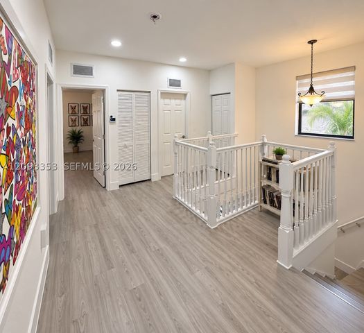 8830 NW 101st Pl, Doral, FL 33178