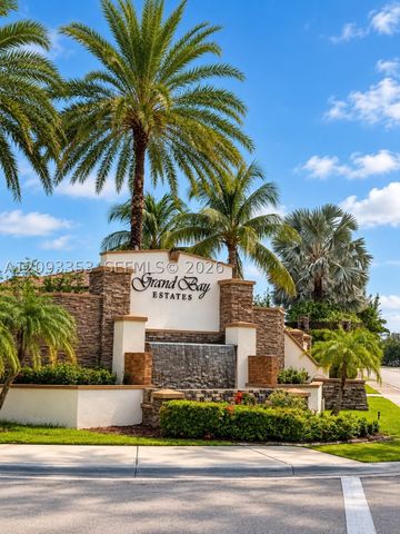 8830 NW 101st Pl, Doral, FL 33178