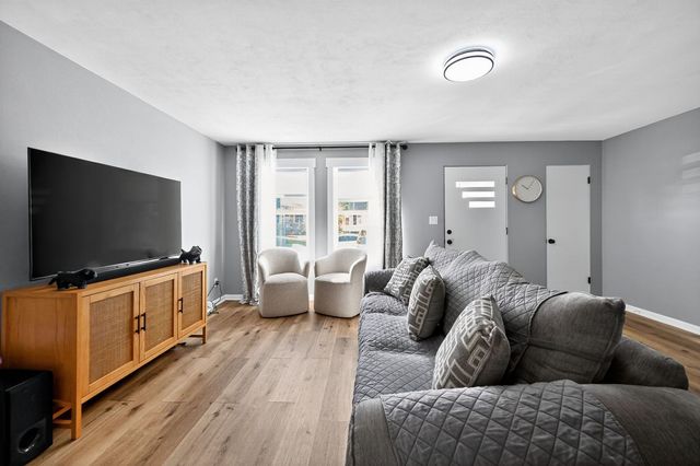 1314 W Washington Street, Ottawa, IL 61350