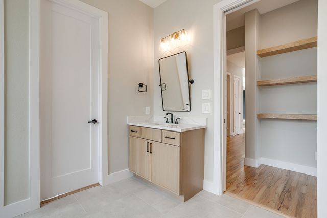 456 Acorn Trail, Granbury, TX 76049