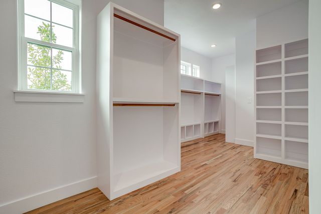 456 Acorn Trail, Granbury, TX 76049