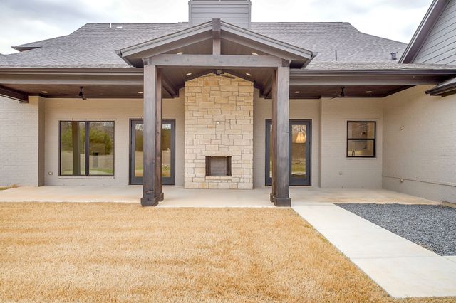 456 Acorn Trail, Granbury, TX 76049