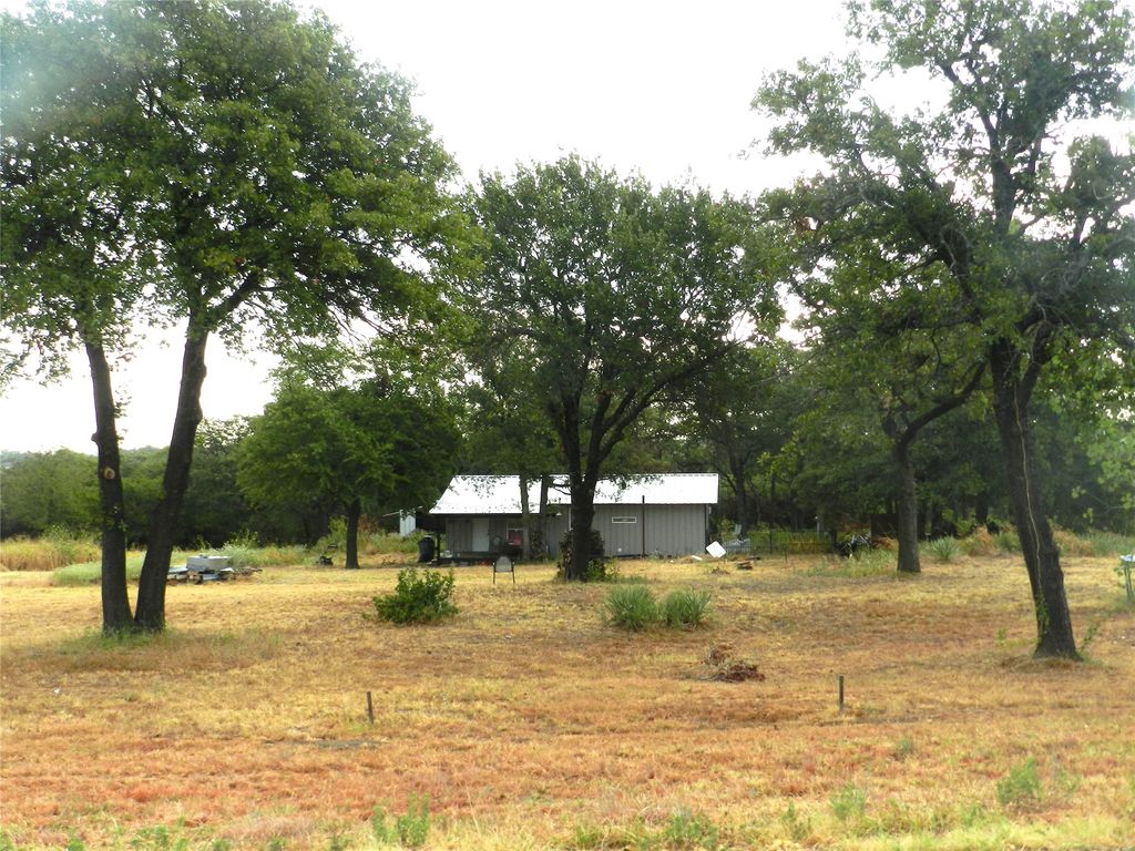 588 Salt Creek Road, Springtown, TX 76082 — photo 3