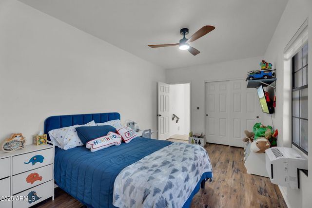 2345 W SHAWNEE Drive, Chandler, AZ 85224