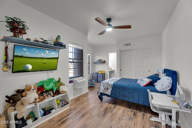 2345 W SHAWNEE Drive, Chandler, AZ 85224