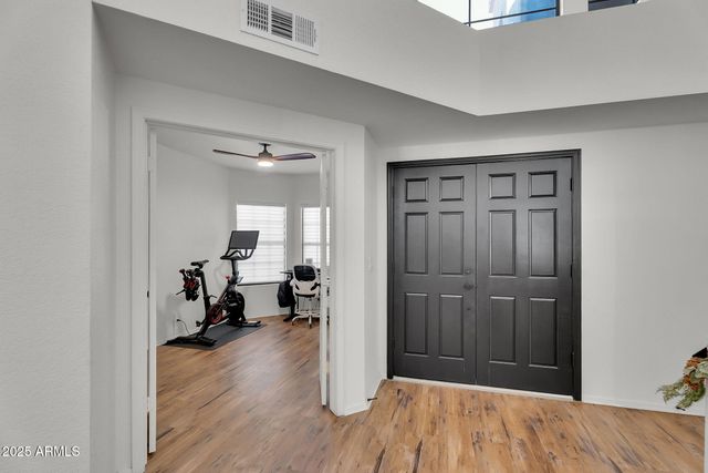 2345 W SHAWNEE Drive, Chandler, AZ 85224