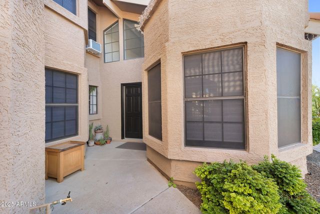 2345 W SHAWNEE Drive, Chandler, AZ 85224