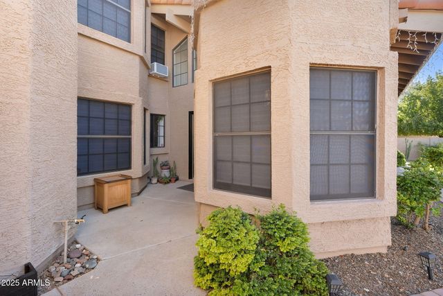 2345 W SHAWNEE Drive, Chandler, AZ 85224