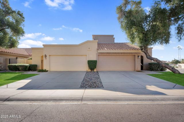 2345 W SHAWNEE Drive, Chandler, AZ 85224