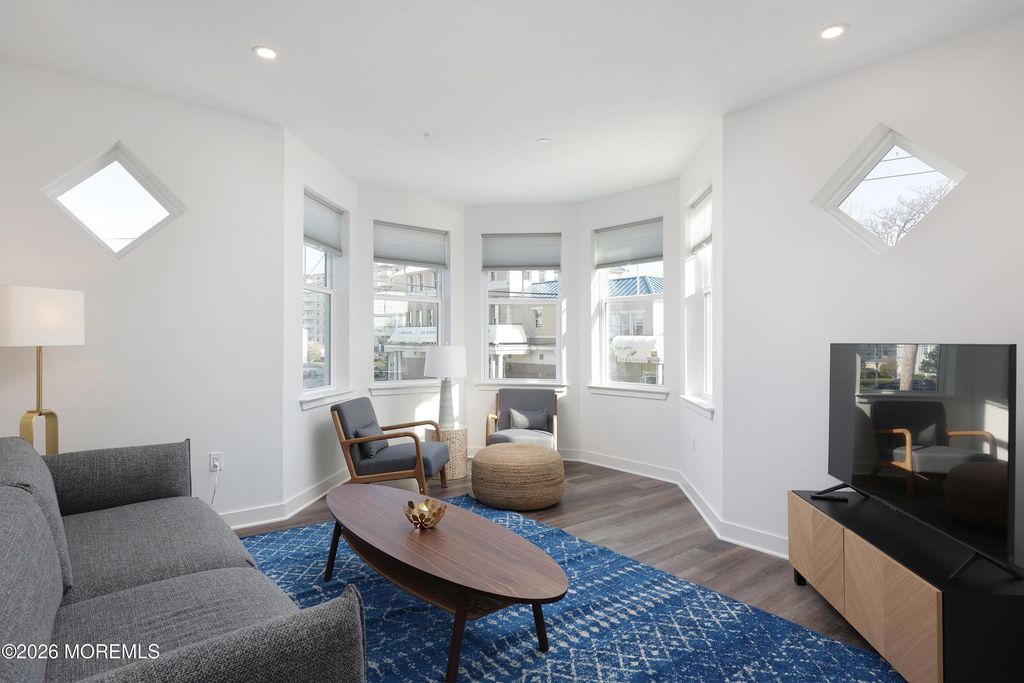 6 W End Court 211, Long Branch, NJ 07740