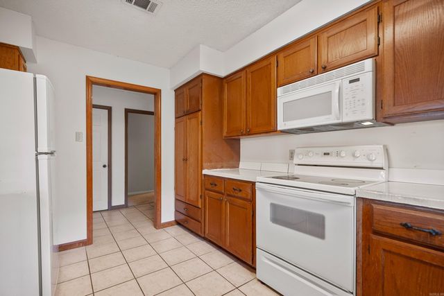 724 Weston Rd Apt Q4, Hot Springs, AR 71913