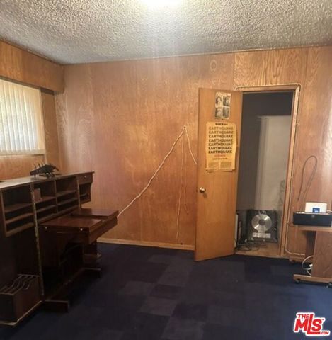 3806 Carmona Avenue, Los Angeles, CA 90008