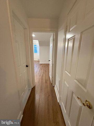 1516 N COLONIAL TER, Arlington, VA 22209