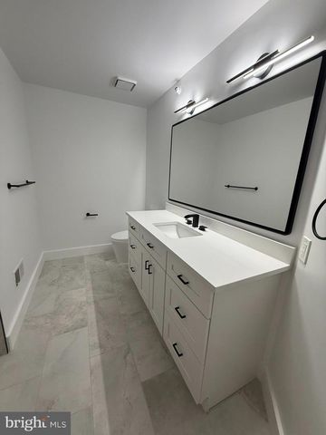 1516 N COLONIAL TER, Arlington, VA 22209