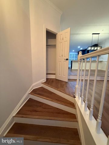 1516 N COLONIAL TER, Arlington, VA 22209