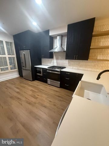 1516 N COLONIAL TER, Arlington, VA 22209