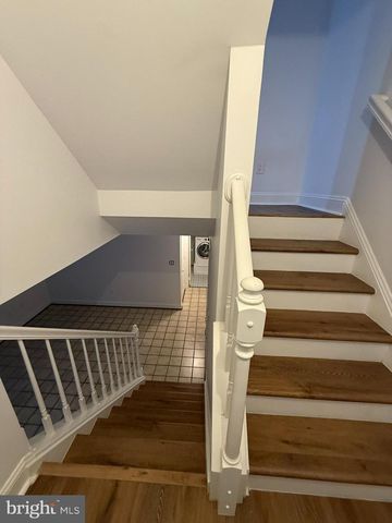 1516 N COLONIAL TER, Arlington, VA 22209