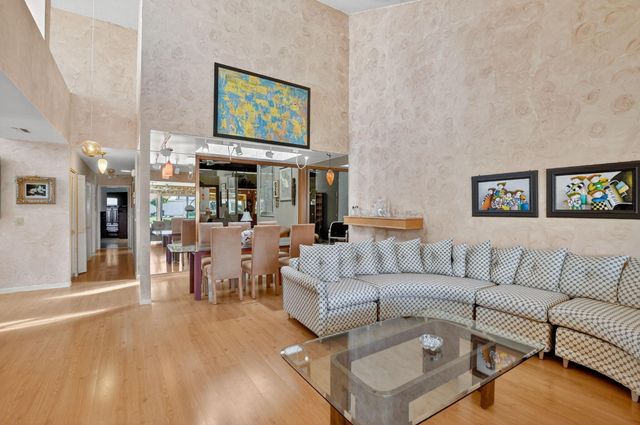 20010 Sawgrass Lane 4304, Boca Raton, FL 33434