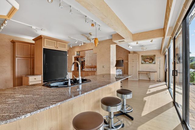 20010 Sawgrass Lane 4304, Boca Raton, FL 33434