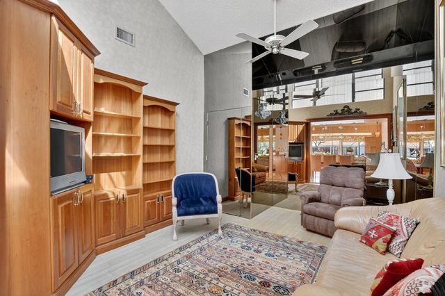 20010 Sawgrass Lane 4304, Boca Raton, FL 33434