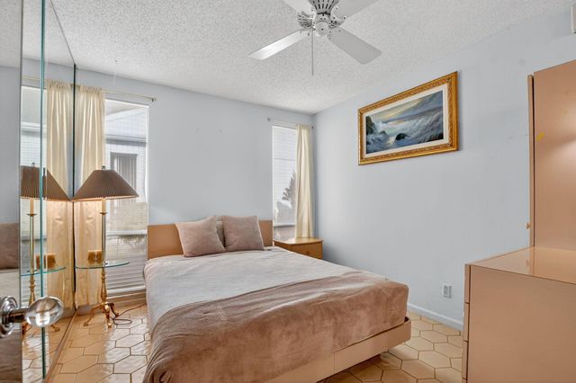 20010 Sawgrass Lane 4304, Boca Raton, FL 33434