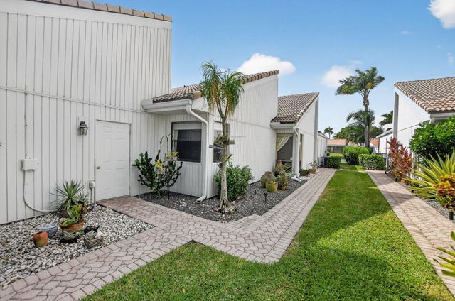 20010 Sawgrass Lane 4304, Boca Raton, FL 33434