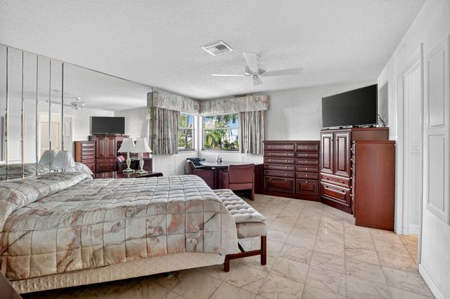 20010 Sawgrass Lane 4304, Boca Raton, FL 33434