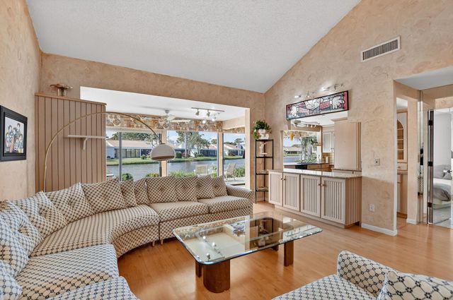 20010 Sawgrass Lane 4304, Boca Raton, FL 33434