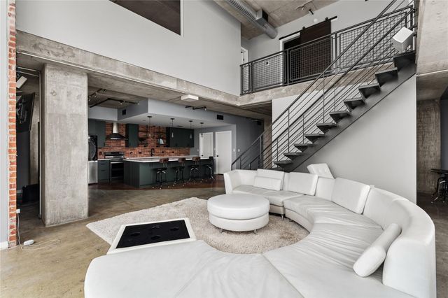 2000 Bagby St Street 13430, Houston, TX 77002