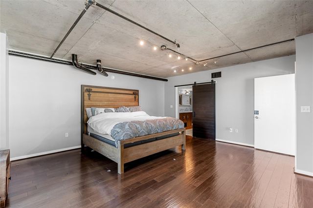 2000 Bagby St Street 13430, Houston, TX 77002