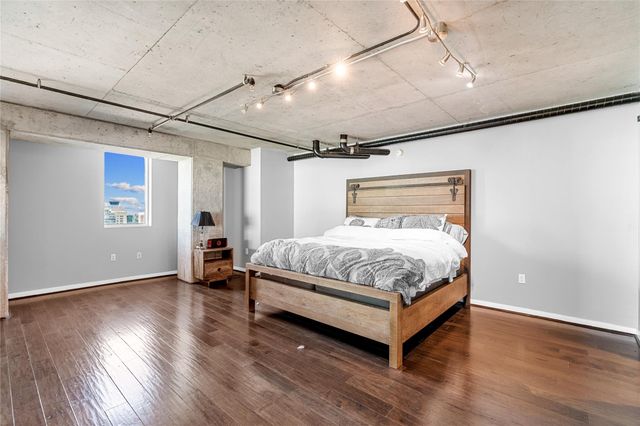 2000 Bagby St Street 13430, Houston, TX 77002