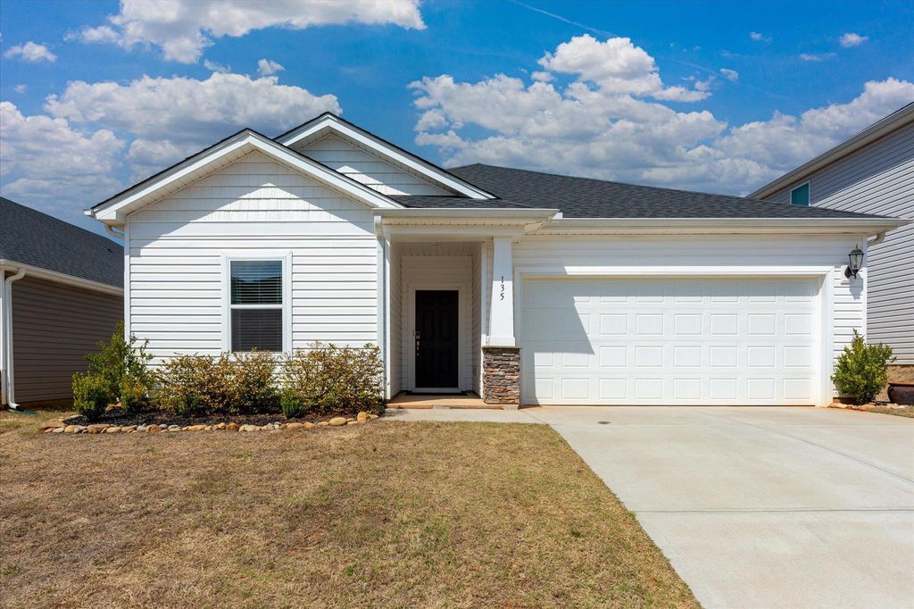 135 Lavinia Circle, Duncan, SC 29334