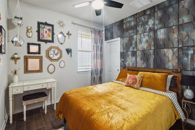 707 Eves Necklace DR, Buda, TX 78610