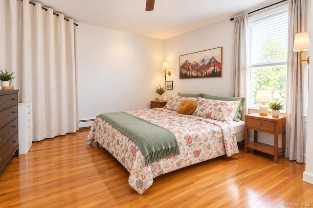 6075 59th Avenue, Maspeth, NY 11378
